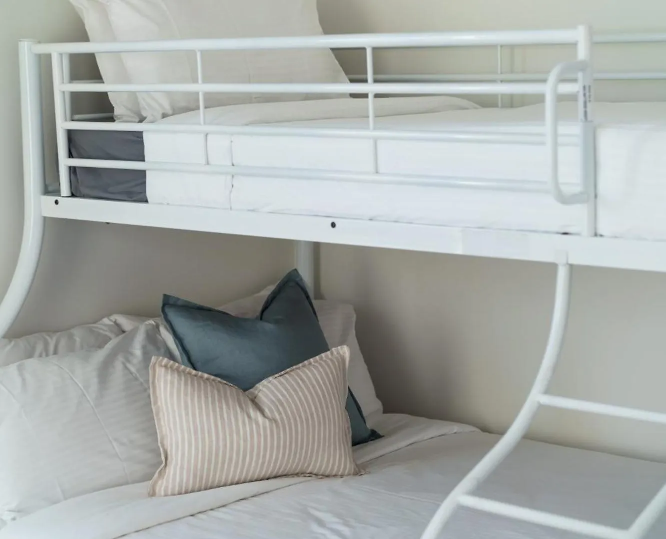 Villa Parkana - Beachside Buddina Holiday home