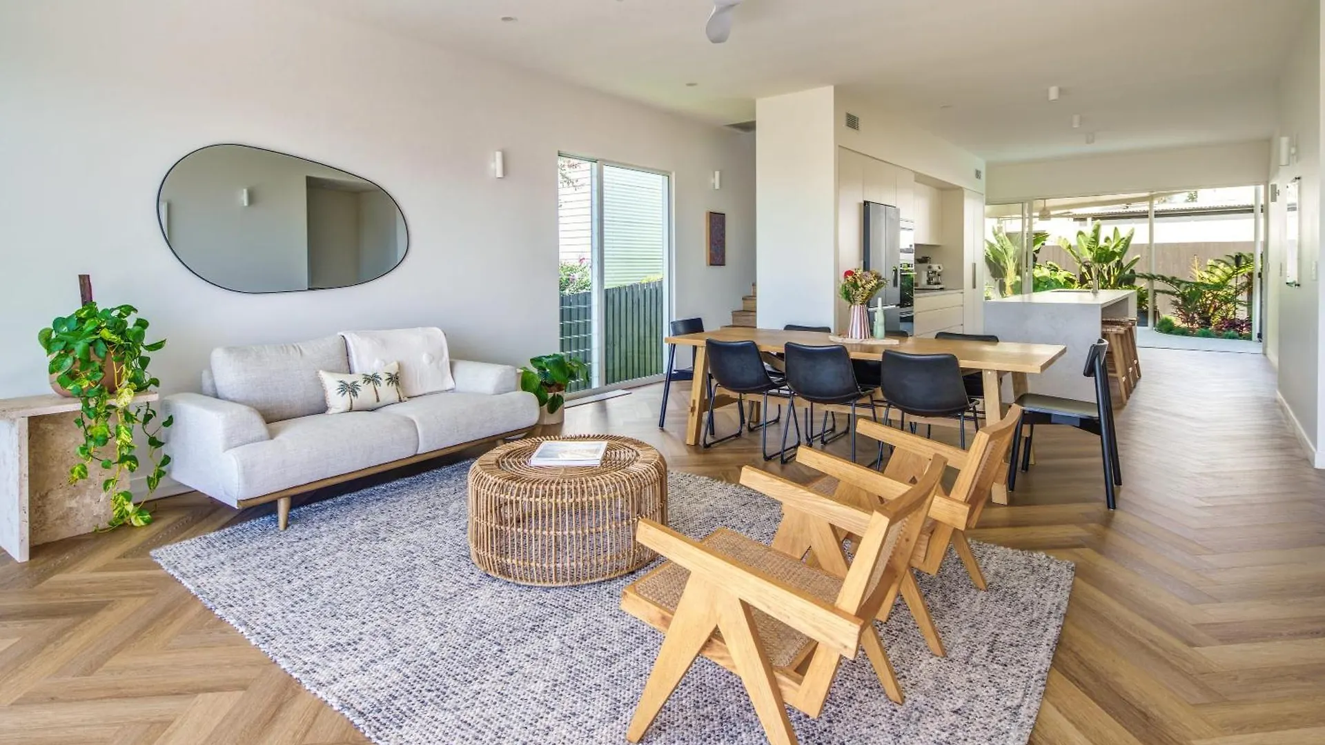 Villa Parkana - Beachside Buddina Australia